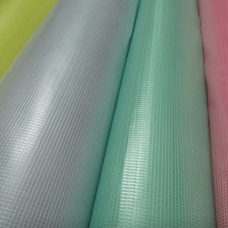 Bâche transparente en maille enduite de PVC