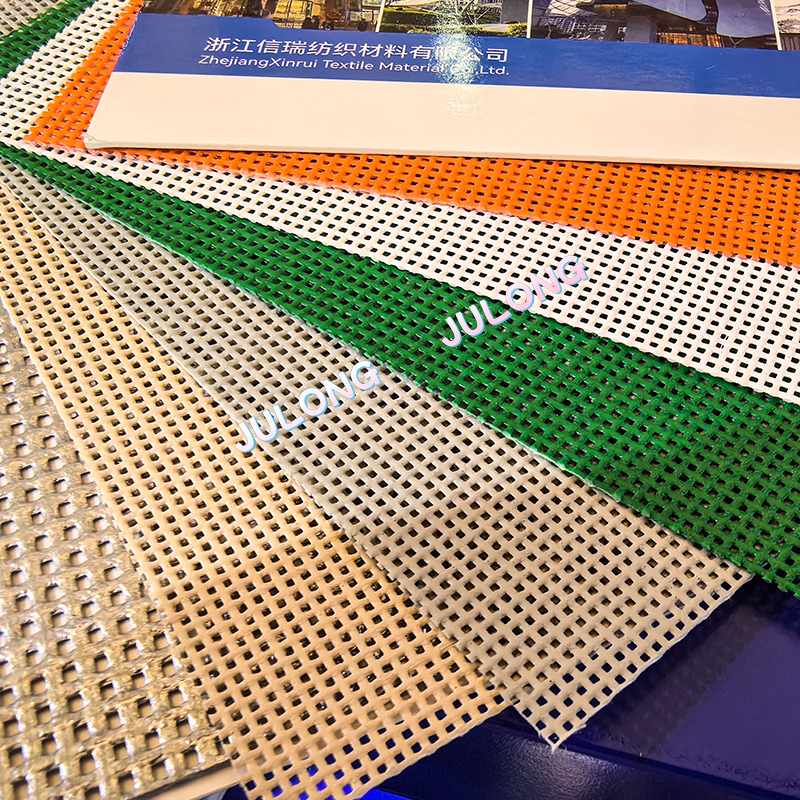 400g tissu en maille en polyester enrobée en PVC pour luxe extérieure